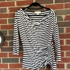 Michael Kors cowl neck long sleeve black and white light weight shirt